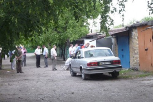 В гараже замдиректора донецкой шахты нашли трупы горняков