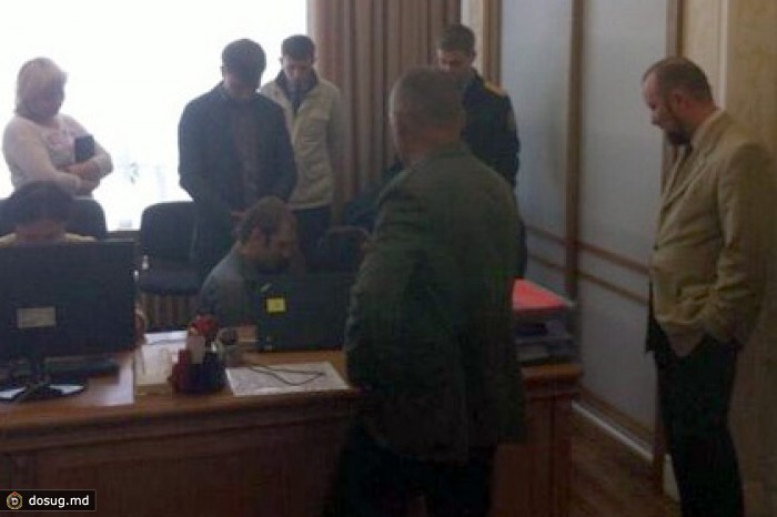 В кабинете мэра Екатеринбурга закончился обыск