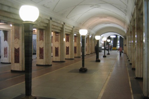 В московском метро зарезали пассажира