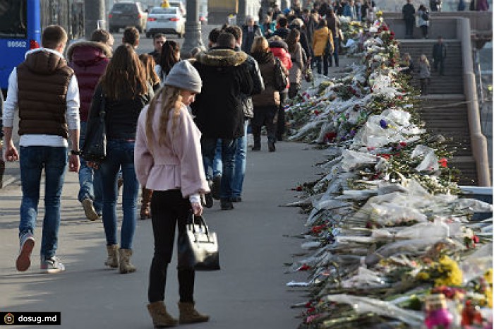 В оппозиции сочли провокацией уничтожение народного мемориала Немцова