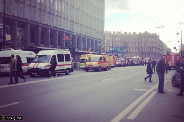 В петербургском метро возобновили движение по «синей» ветке