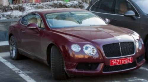 В посольстве РМ в РФ всего 12 сотрудников, зато 60 авто класса люкс