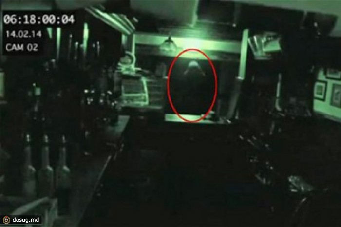 В старейшем британском пабе сняли на видео "призрака". ВИДЕО