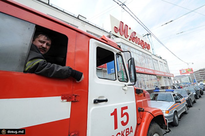 В центре Москвы загорелся экскурсионный автобус