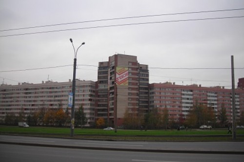 В убийстве семьи наркополицейского появилась бытовая версия