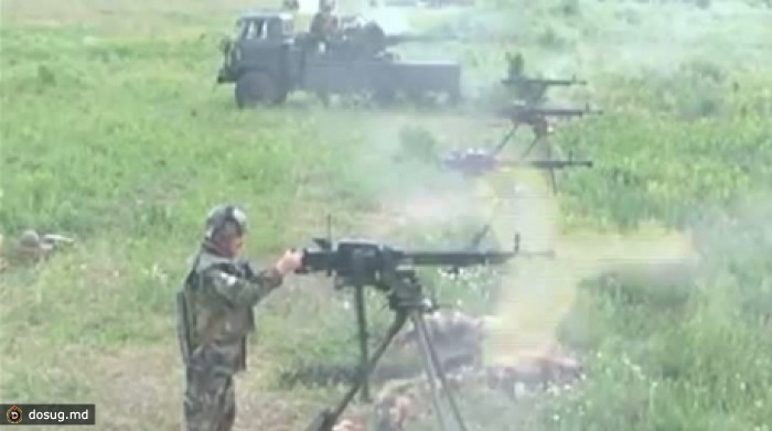 В учениях на бельцком полигоне принимали участие военнослужащие мотопехотной бригады "Молдова" и авиабазы "Дечебал"