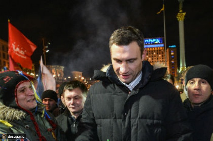 Виталий Кличко отказался от титула чемпиона мира по боксу