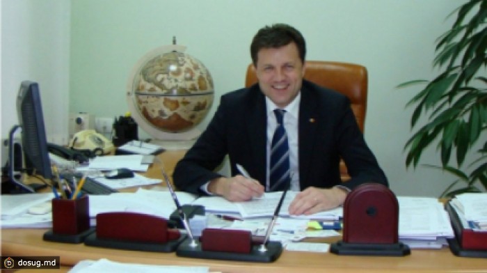 Вице-министра здравоохранения Октавиана Граму могут отправить в отставку из-за конфликта интересов