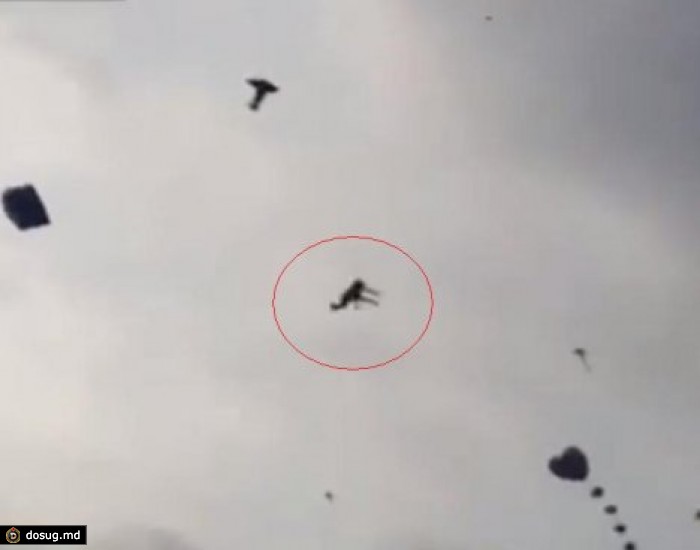 Во Вьетнаме воздушный змей утащил ребенка в небо. ВИДЕО