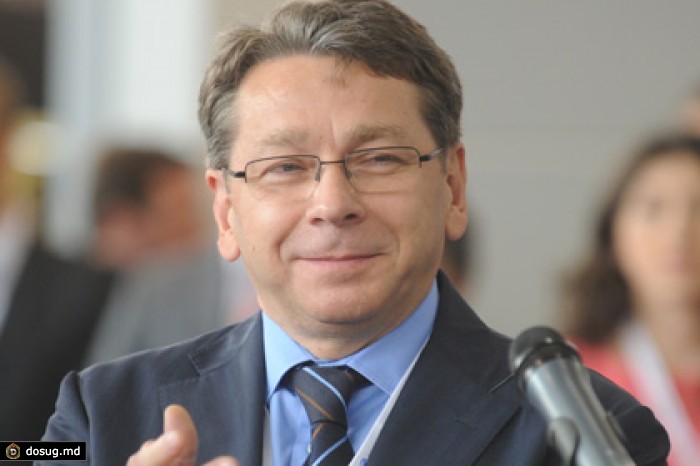 Во Внуково уволены гендиректор и его заместитель