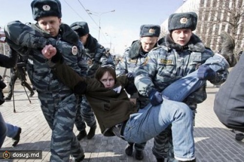 Все задержанные в Новопушкинском сквере отпущены