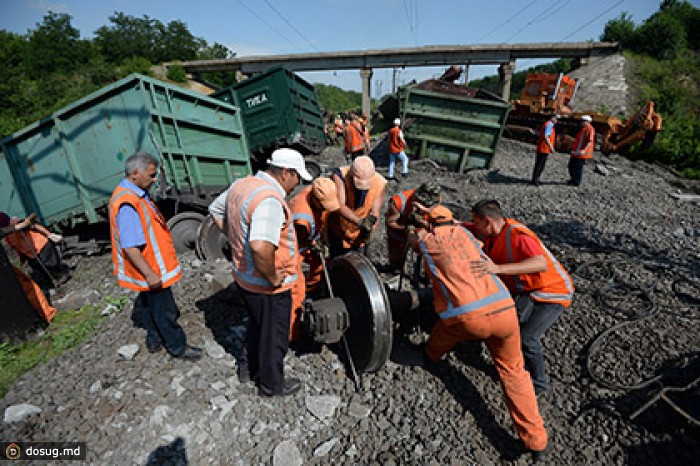Взрывы на Донецкой железной дороге квалифицировали как теракт