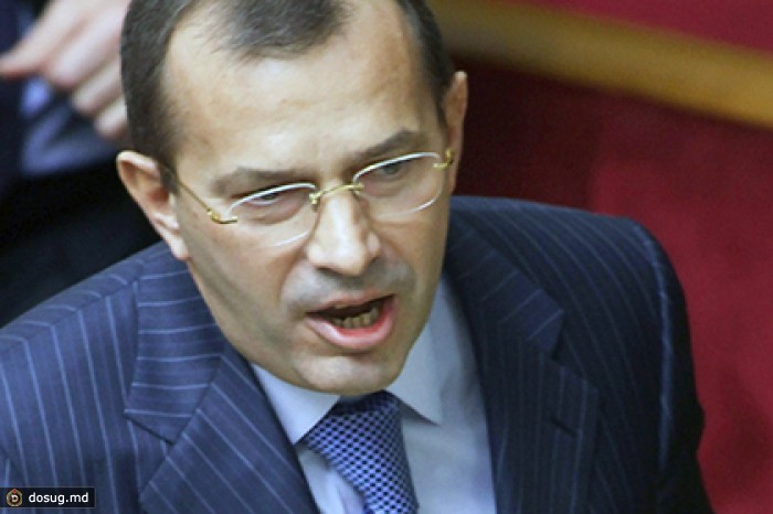 Янукович сменил руководителя своей администрации