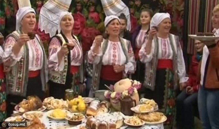 Ярмарку сельхозпродуктов и выставку произведений народных мастеров организовали на фестивале в Криулянском районе