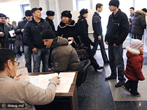 Явка на выборах президента превысила 12 процентов