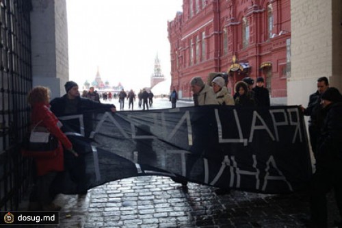 Задержанных на Красной площади оппозиционеров отпустили