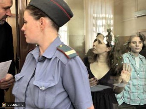 Заседание по делу Pussy Riot началось с отвода судье