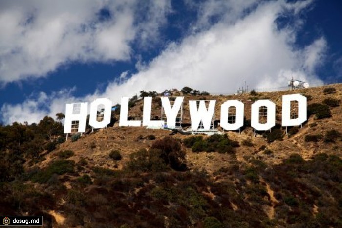 Знак Hollywood стал яблоком раздора между туристами и местными жителями