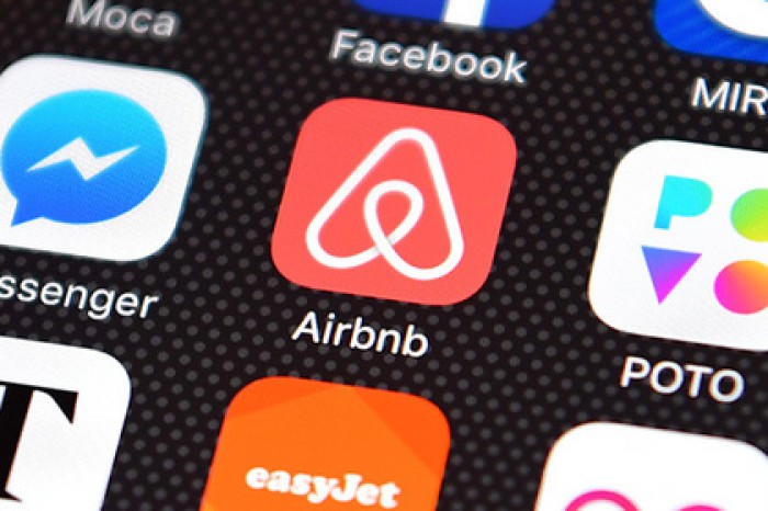 Airbnb принял своих российских пользователей за китайцев