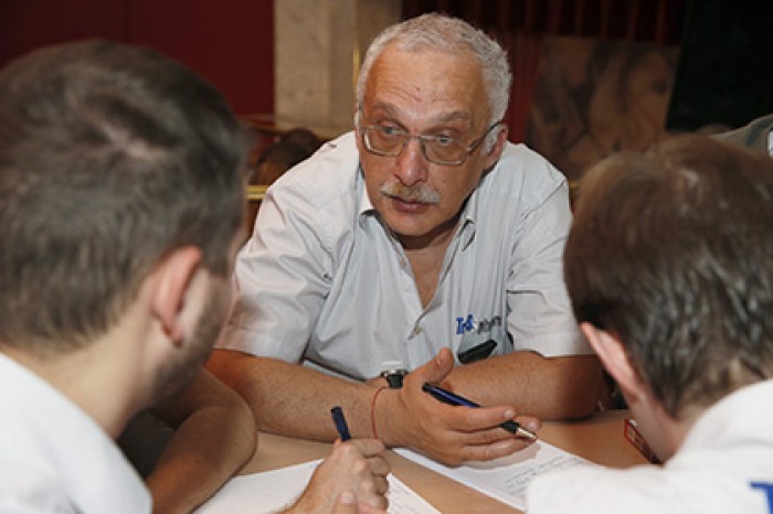 Александр Друзь назвал запрет ночной продажи сигарет популизмом и глупостью