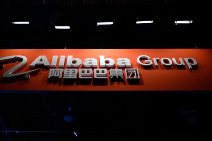 Alibaba объединился с модными брендами для борьбы с подделками
