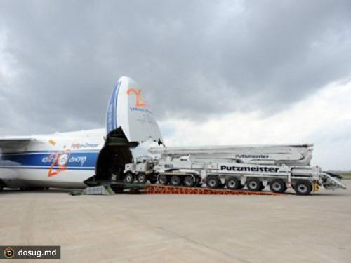 Ан-124 доставят в Японию гигантские насосы для охлаждения реакторов