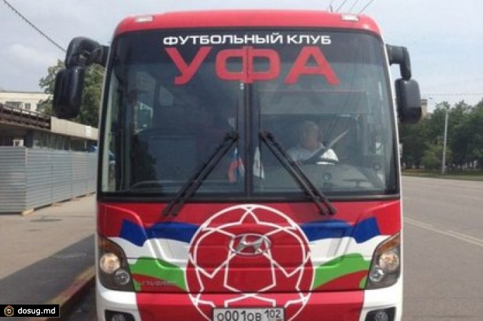 Автобус с футболистами «Уфы» загорелся по пути в аэропорт