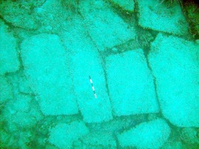 Бактерии создали город под водой