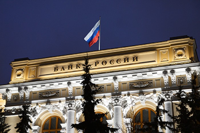 Банки заблокировали подозрительные платежи россиян на 300 миллиардов рублей