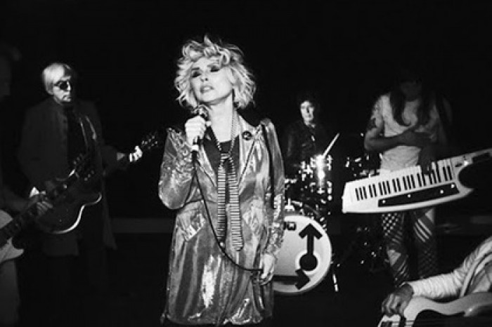 Blondie выпустили клип на трек Fun
