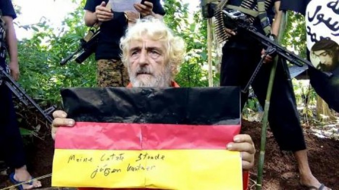 Боевики "Абу-Саяф" обезглавили немецкого заложника