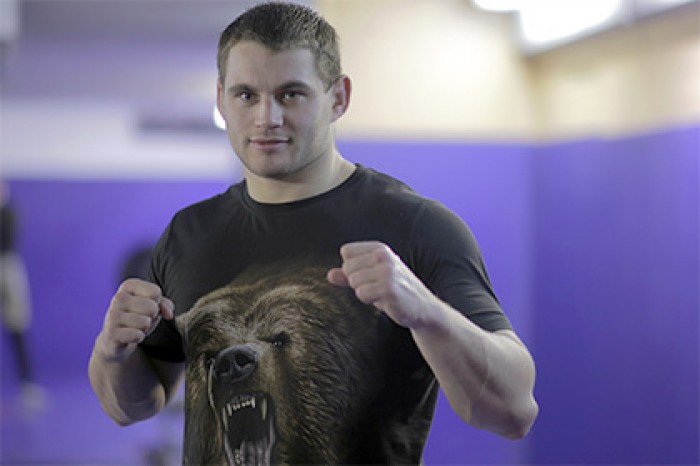 Болельщик «Спартака» проведет бой с фанатом ЦСКА на турнире по MMA