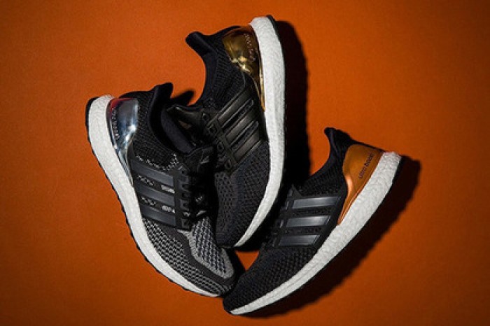 Бренд adidas посвятил кроссовки олимпийским медалям