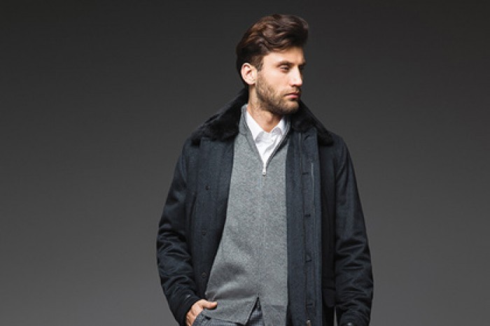Brioni одел мужчин в норковые шубы