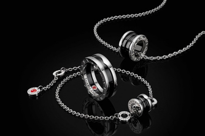Bulgari призвал поднимать руки ради благотворительности