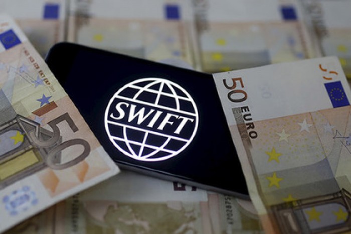 Бывший глава SWIFT уличил коллег в беспечности