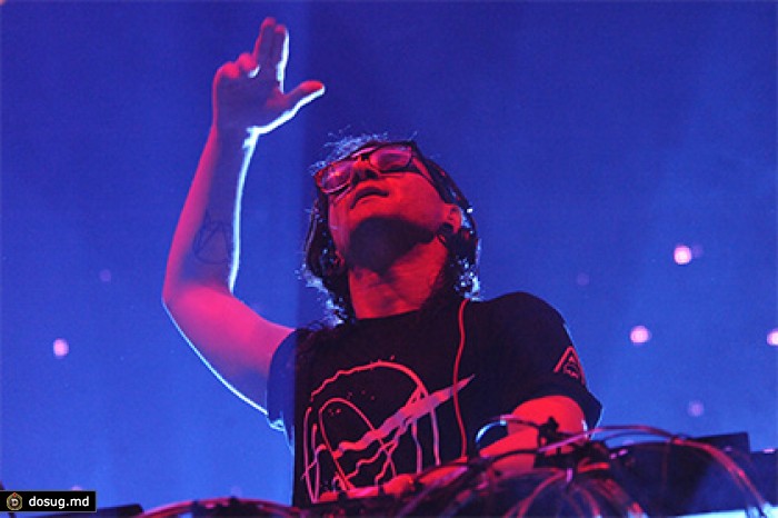 Четыре человека получили ножевые ранения на концерте Skrillex и Diplo