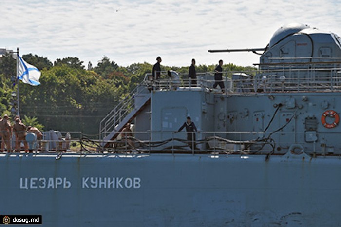 Десантный корабль «Цезарь Куников» по пути в Сирию прошел Босфор