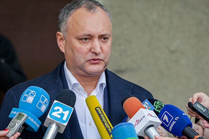 Додон уволил «заигрывавшего с НАТО» министра обороны