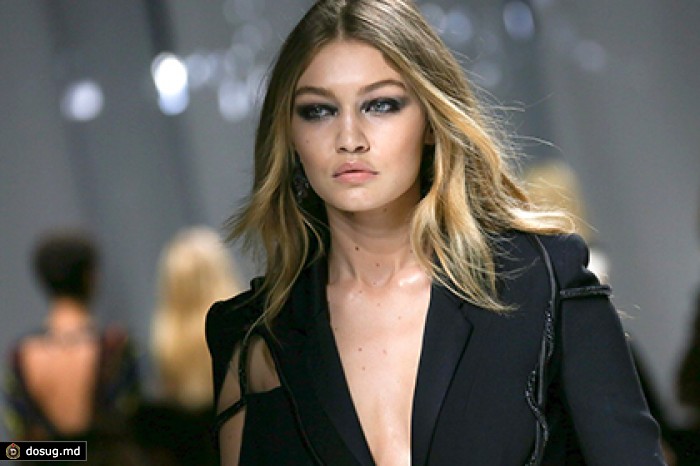 Джиджи Хадид снялась обнаженной для обложки Vogue