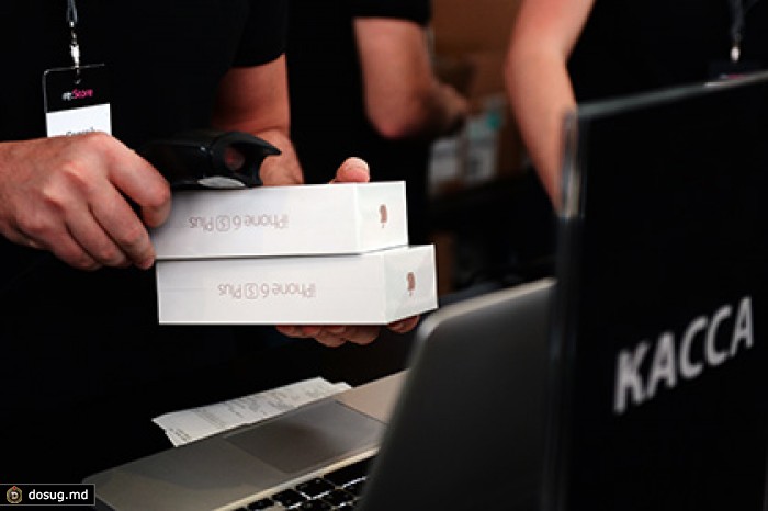 ФАС заподозрила ретейлеров в сговоре при продаже iPhone