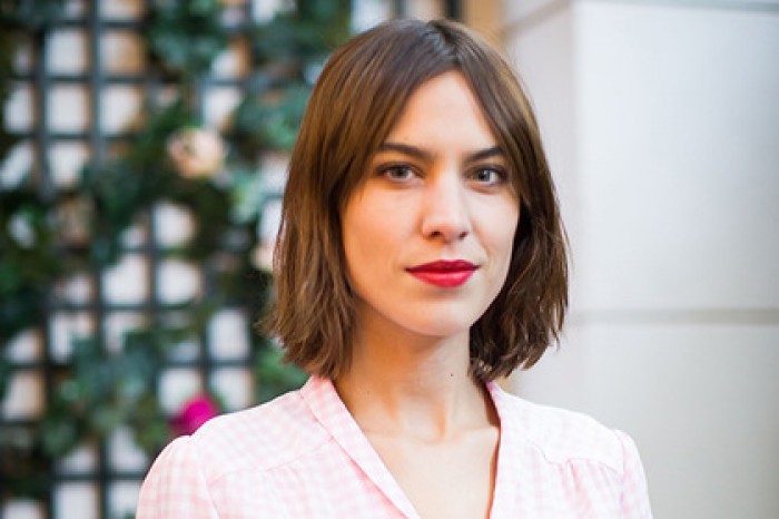 Главред британского Vogue стала модельером