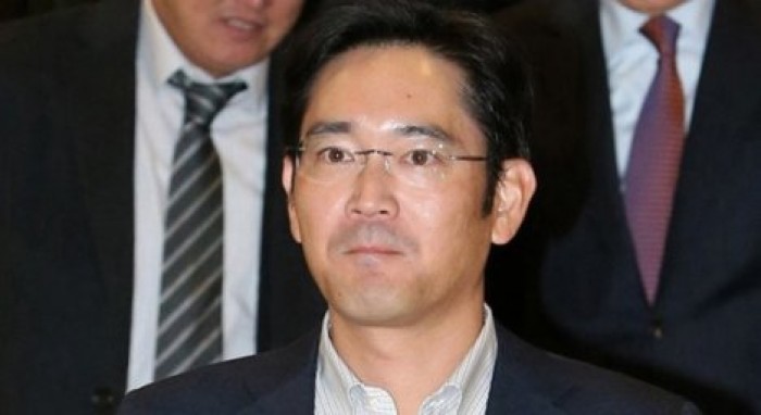 Главу Samsung арестовали по делу о коррупции
