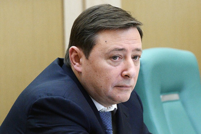 Хлопонин назвал оптимальную минимальную цену водки
