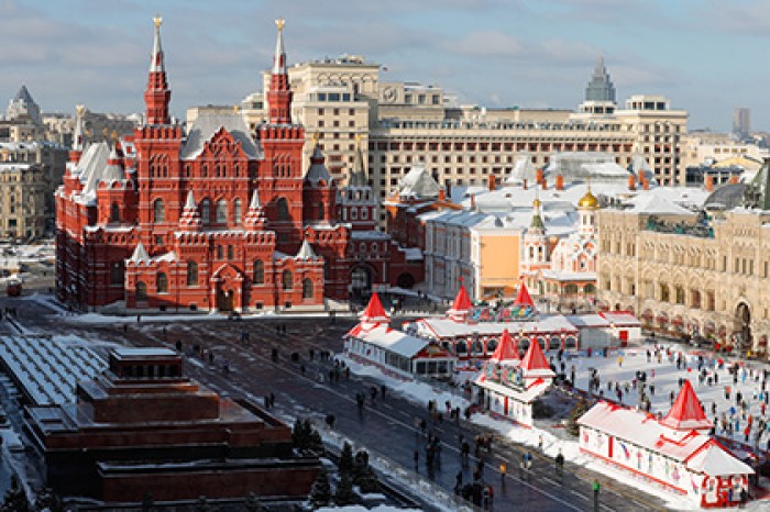 Исторический музей в Москве бесплатно накормит посетителей 145 тортами с золотом