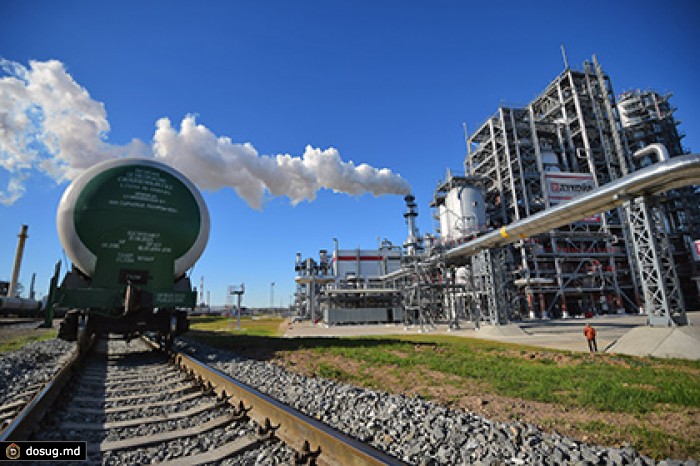 Китай нарастил импорт нефти до исторического максимума