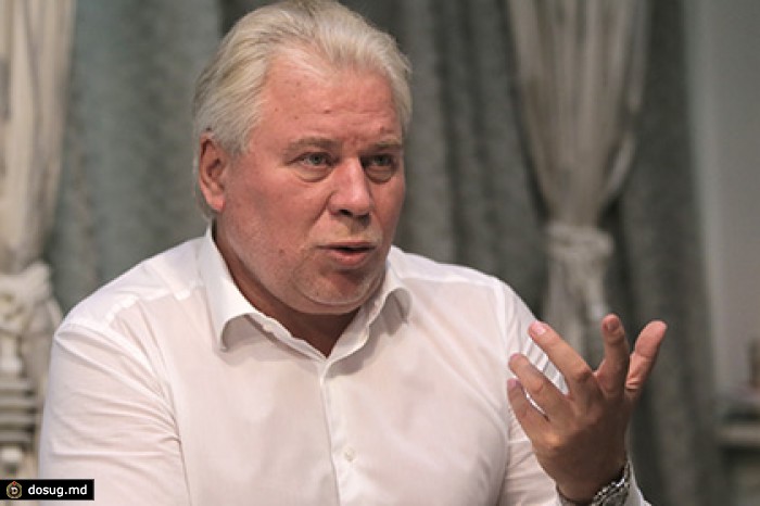 Кучерена рассказал о возможном переезде девушки Сноудена в Россию