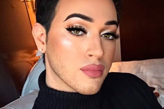 Лицом косметики Maybelline стал мужчина
