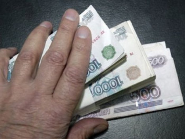 Лжекоммунальщица украла у пенсионера 1,5 млн рублей