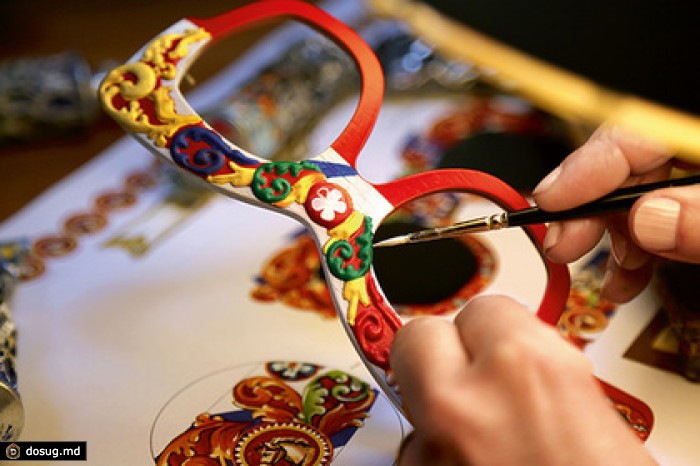 Марка Dolce & Gabbana вдохновилась сицилийскими повозками